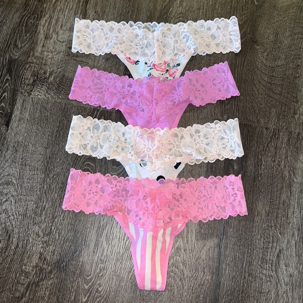 VS 🎀 Lace Thongs